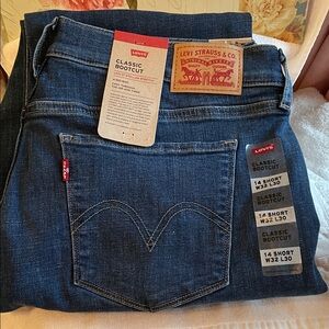 Levi's Women's Bootcut Jeans - Dark Blue 14 short